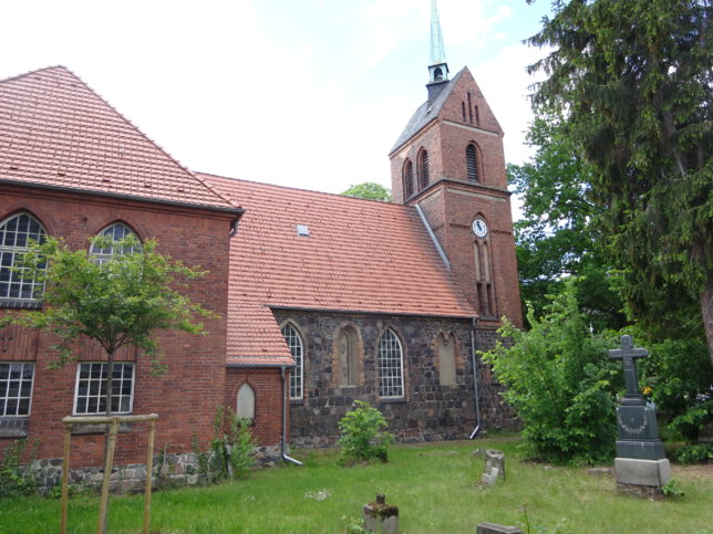 Kirche Berlin-Heinersdorf